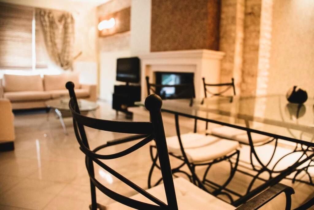 Luxurious West Side Maisonette In Alexandroupolisヴィラ エクステリア 写真